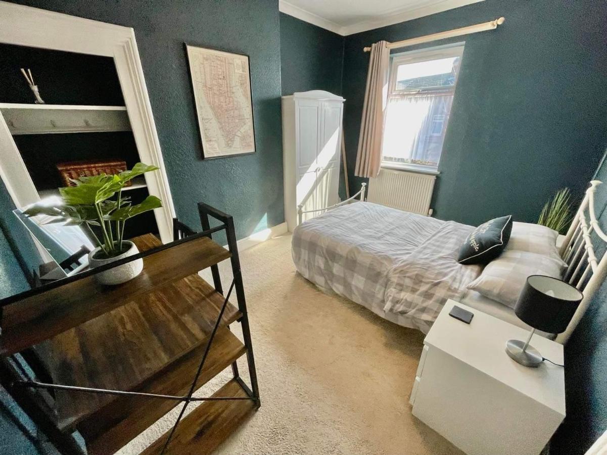Spacious 3 Bedroom Retreat For Professionals Kingston upon Hull Exterior photo